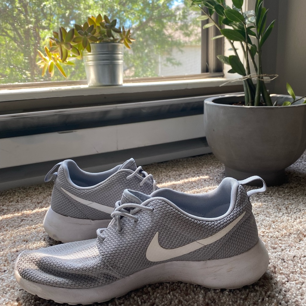Grey Nikes - image 4
